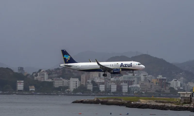 Tripulações aéreas têm maior mortalidade por câncer ligado à radiação, aponta estudo