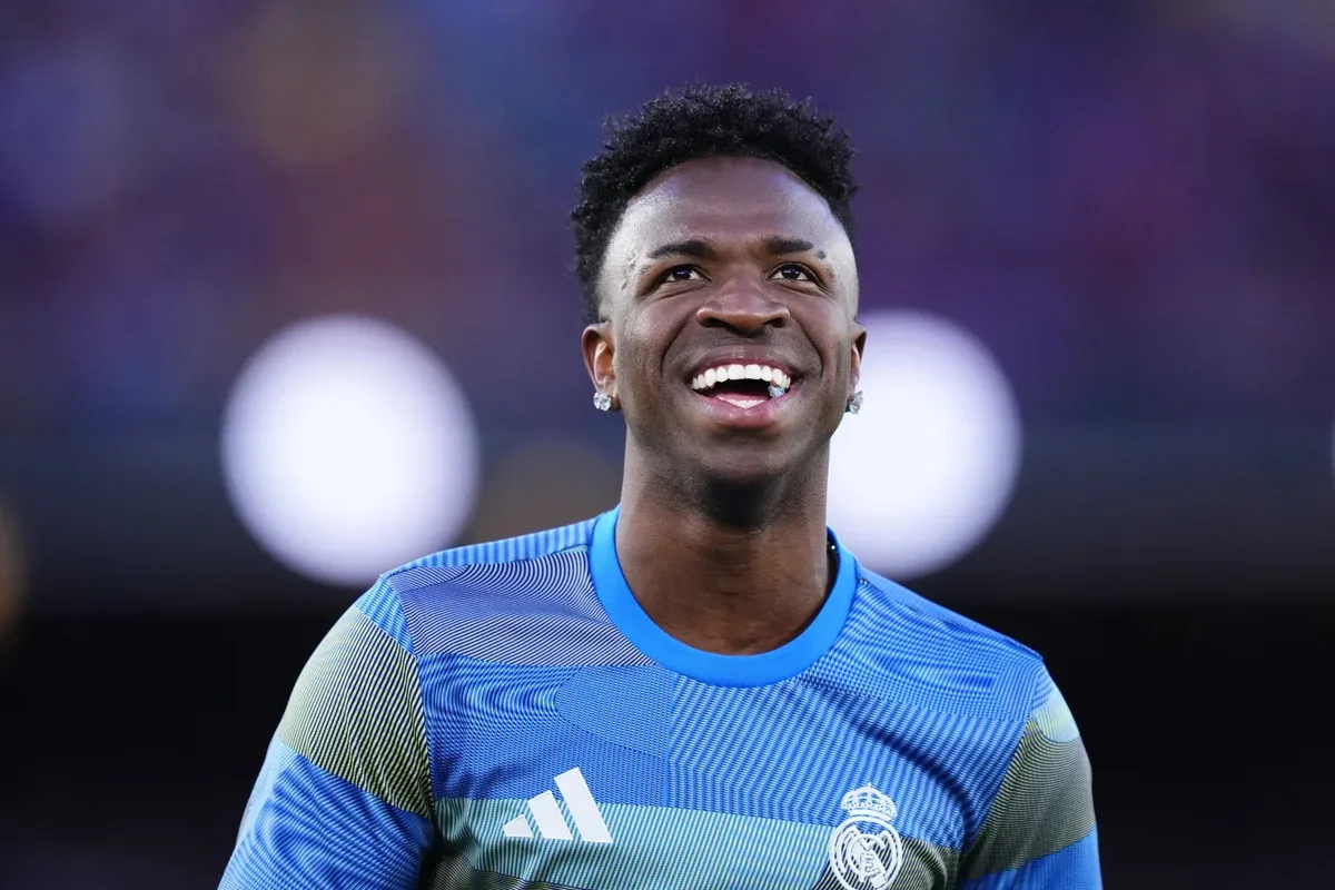 Vini Jr. aparece entre os 30 indicados à Bola de Ouro de 2026
