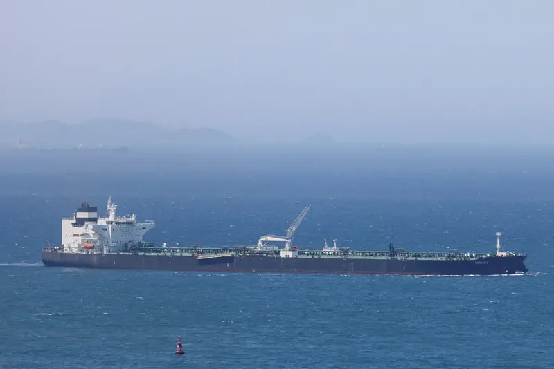 Petróleo avança com tensão após ataques a instalações sauditas